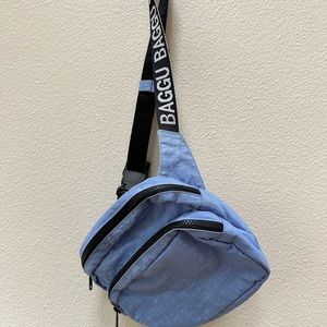 BAGGU Cornflower Fanny Pack